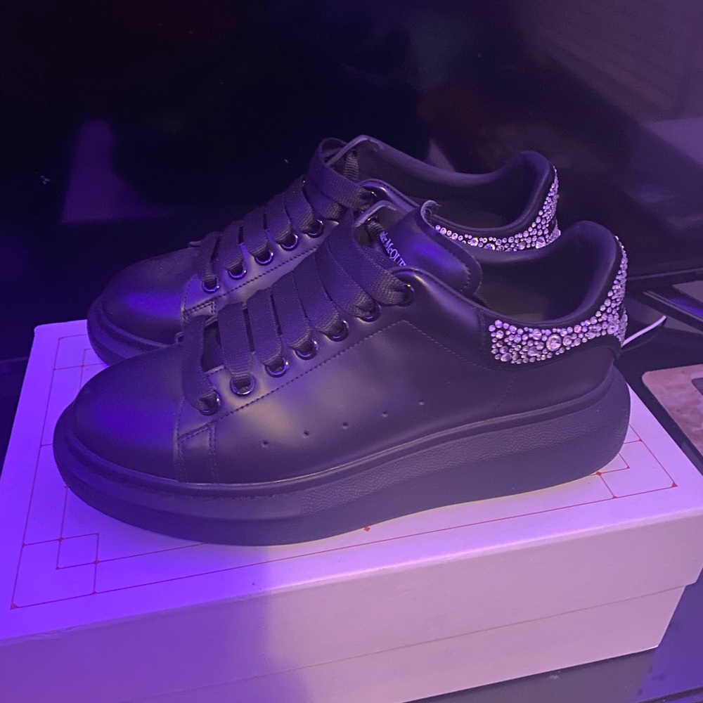 men size 9(42)